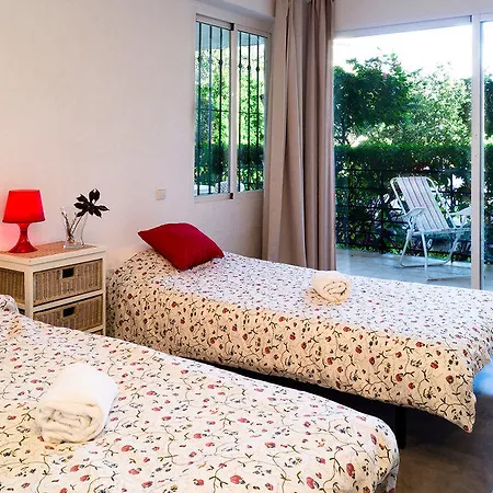 Cascada Two Bedroom Hotel 3*